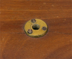  Brass mounting bracket on the top case. 