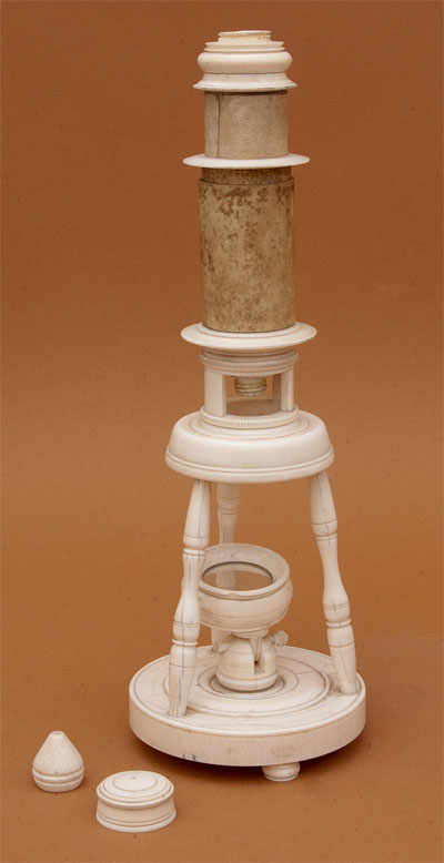 Results of Golub Collection search: Microscope No. 115