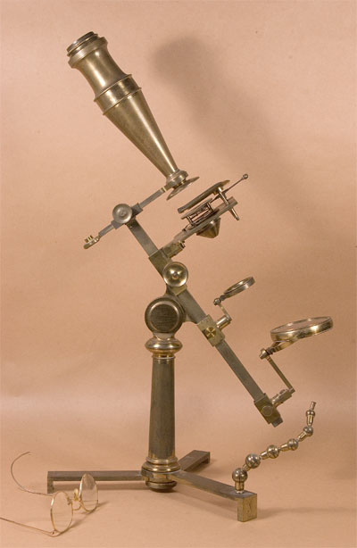 Results of Golub Collection search: Microscope No. 17