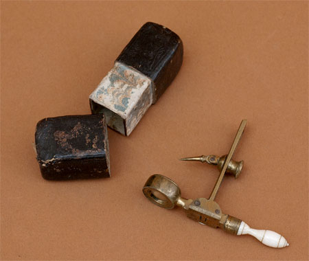 Results of Golub Collection search: Microscope No. 247