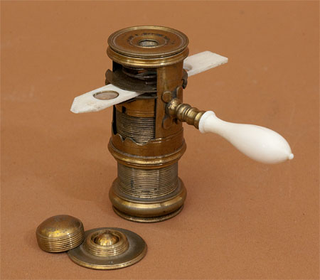 Results of Golub Collection search: Microscope No. 25