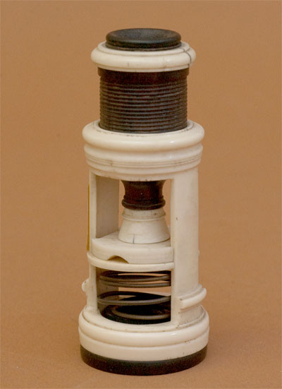 Results of Golub Collection search: Microscope No. 62