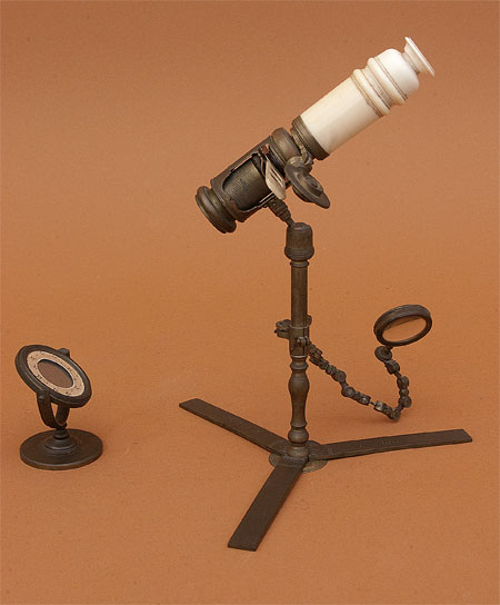 Results of Golub Collection search: Microscope No. 71