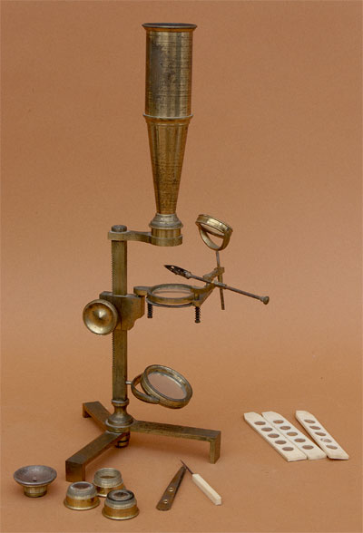 Results of Golub Collection search: Microscope No. 15