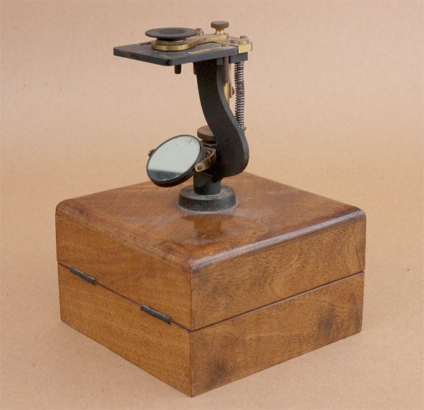 Results of Golub Collection search: Microscope No. 238