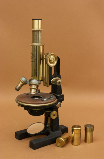Results of Golub Collection search: Microscope No. 329